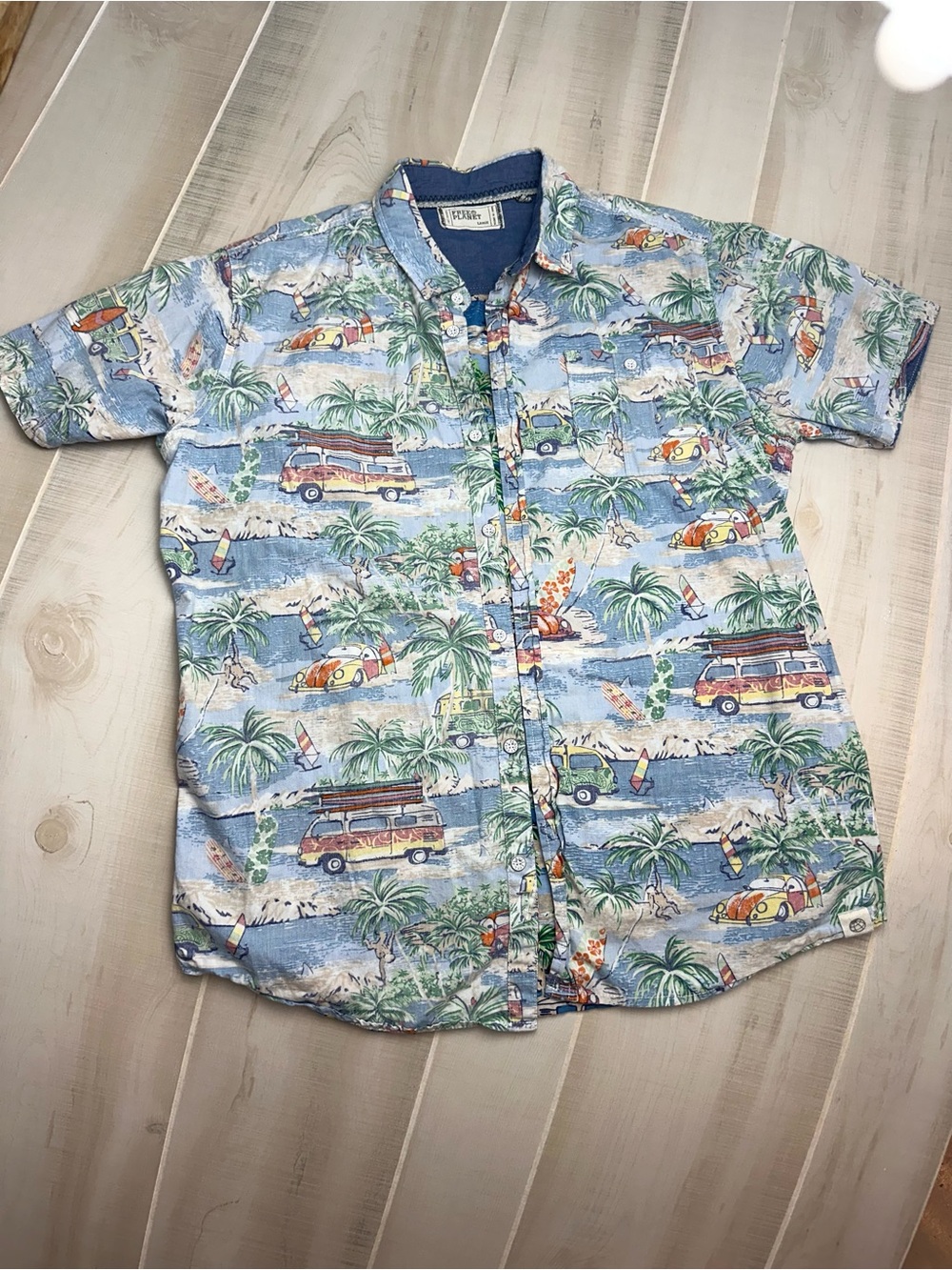 Free Planet Men’s Blue Tropical Print Button-Up Shirt
